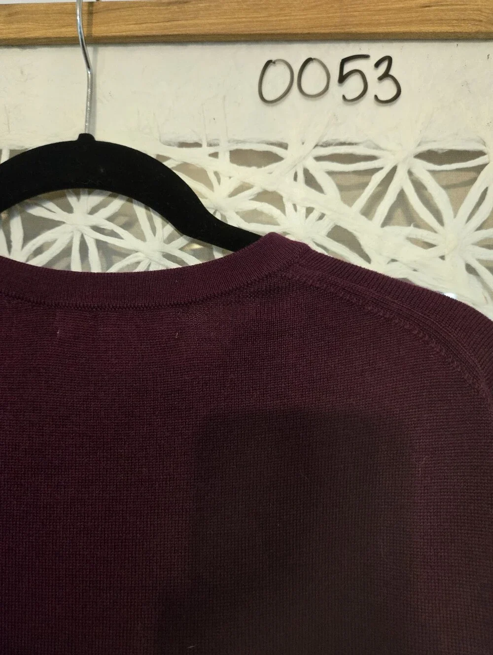 Banana Republic Men's Deep Plum Crewneck Sweater 100% Merino Wool Knit